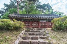 양씨삼강문 관광 정보와 주변 관광 명소 및 근처 맛집 여행 정보