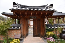 Gochang-eup Sunghanok Village / 고창읍성한옥마을 - Alojamiento - los viajes e información turística de Corea