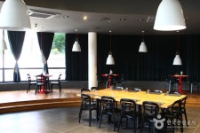 KT&G Sangsangmadang Chuncheon Stay (케이티엔지(KT&G) 상상마당춘천스테이) - Alojamiento - los viajes e información turística... 