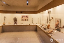 류홍쥔 세계민족악기전시관 문화 정보와 주변 관광 명소 및 근처 맛집 여행 정보