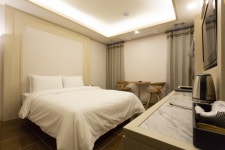 티롤관광호텔 숙박 정보와 주변 관광 명소 및 근처 맛집 여행 정보