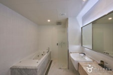 광주 아우라 비즈니스 호텔 숙박 정보와 주변 관광 명소 및 근처 맛집 여행 정보