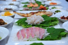 중앙식당 음식점 정보와 주변 관광 명소 및 근처 맛집 여행 정보