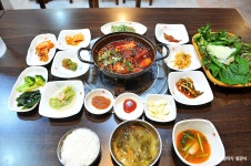 양지쌈밥 음식점 정보와 주변 관광 명소 및 근처 맛집 여행 정보