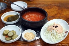 돈족골 음식점 정보와 주변 관광 명소 및 근처 맛집 여행 정보