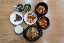 쌍용해장국 음식점 정보와 주변 관광 명소 및 근처 맛집 여행 정보