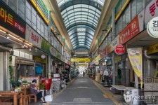 동해 종합시장 쇼핑 정보와 주변 관광 명소 및 근처 맛집 여행 정보