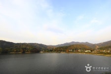 용화저수지 관광 정보와 주변 관광 명소 및 근처 맛집 여행 정보