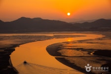 Suncheonman Wetland (순천만습지) - Sightseeing - Korea travel and tourism information