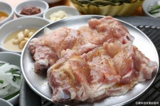 황토집숯불닭갈비 음식점 정보와 주변 관광 명소 및 근처 맛집 여행 정보