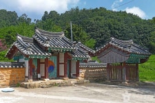 용담향교 관광 정보와 주변 관광 명소 및 근처 맛집 여행 정보