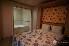 헐리우드모텔 숙박 정보와 주변 관광 명소 및 근처 맛집 여행 정보