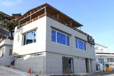 동남횟집 음식점 정보와 주변 관광 명소 및 근처 맛집 여행 정보