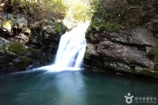 용소폭포(연하계곡) 관광 정보와 주변 관광 명소 및 근처 맛집 여행 정보