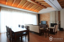 파인리즈리조트 빌라 숙박 정보와 주변 관광 명소 및 근처 맛집 여행 정보