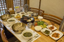 여민뜰 음식점 정보와 주변 관광 명소 및 근처 맛집 여행 정보