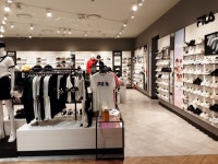 [事後免税店] ABCマート・GS U · Squareウルサン（蔚山）店（ABC마트 GS유스퀘어 울산점） - ショッピング - 韓国旅行・観光情報