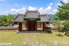 용산재 관광 정보와 주변 관광 명소 및 근처 맛집 여행 정보