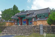 용담향교 관광 정보와 주변 관광 명소 및 근처 맛집 여행 정보