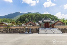 용산재 관광 정보와 주변 관광 명소 및 근처 맛집 여행 정보