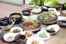 산아래 음식점 정보와 주변 관광 명소 및 근처 맛집 여행 정보