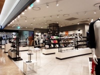 [事後免税店] ABCマート・GS U · Squareウルサン（蔚山）店（ABC마트 GS유스퀘어 울산점） - ショッピング - 韓国旅行・観光情報