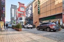 Seomyeon 1beon-ga (Seomyeon First Street) (서면1번가) - Sightseeing - Korea travel and tourism information