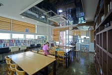 Bosu-dong Book Street Cultural Center(보수동 책방골목 문화관) - Sightseeing - Korea travel and tourism information