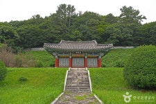 충무사(고흥) 관광 정보와 주변 관광 명소 및 근처 맛집 여행 정보