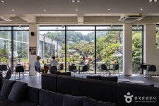ベーカリーカフェGONGGAN（베이커리 카페 공간） - レストラン - 韓国旅行・観光情報