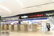 Lotte Mall - Gimpo Airport Branch (롯데몰 김포공항점) - Shopping - Korea travel and tourism information