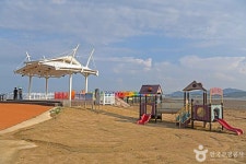 돌머리해수욕장 관광 정보와 주변 관광 명소 및 근처 맛집 여행 정보