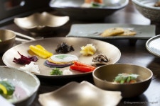 쑥부쟁이 음식점 정보와 주변 관광 명소 및 근처 맛집 여행 정보