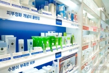 OLIVE YOUNG（タイムズスクエア新世界店）（올리브영（타임스퀘어신세계점）） - ショッピング - 韓国旅行・観光情報