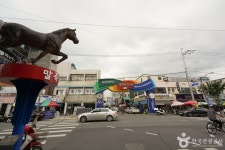 영천장 (2, 7일) 쇼핑 정보와 주변 관광 명소 및 근처 맛집 여행 정보