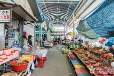 비아5일시장 쇼핑 정보와 주변 관광 명소 및 근처 맛집 여행 정보