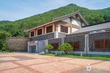 웅천 도요지 전시관 문화 정보와 주변 관광 명소 및 근처 맛집 여행 정보