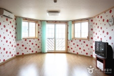 소나무리조트 숙박 정보와 주변 관광 명소 및 근처 맛집 여행 정보
