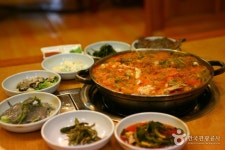 대하해물탕 음식점 정보와 주변 관광 명소 및 근처 맛집 여행 정보