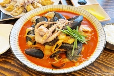 홍바짬뽕 음식점 정보와 주변 관광 명소 및 근처 맛집 여행 정보