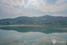 덕산저수지 관광 정보와 주변 관광 명소 및 근처 맛집 여행 정보