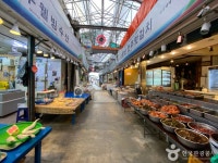 Dongmun Traditional Market (동문재래시장) - Shopping - Korea travel and tourism information
