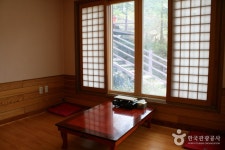 チュホン山荘（주홍산장） - レストラン - 韓国旅行・観光情報