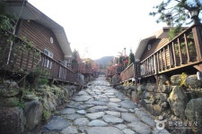 구름위의산책 숙박 정보와 주변 관광 명소 및 근처 맛집 여행 정보