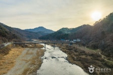 홍천강 자라바위 오토캠핑장 - 주변 여행 및 근처 관광 명소 - 국내 여행 정보와 관광 명소 정보