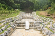 チャグサン(坐亀山 )自然休養林 (좌구산 자연휴양림) - 観光 - 韓国旅行・観光情報