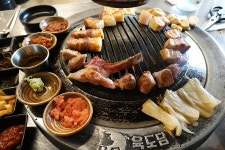 육도담 제주시청본점 음식점 정보와 주변 관광 명소 및 근처 맛집 여행 정보