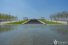 송도랜드마크시티1호수변공원 관광 정보와 주변 관광 명소 및 근처 맛집 여행 정보