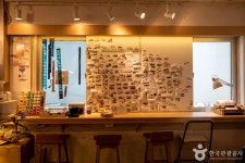 로얄사진방현상소 | 고래사진관 필름현상소 관광 정보와 주변 관광 명소 및 근처 맛집 여행 정보