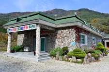 가섭암지 마애여래삼존입상 - 주변 여행 및 근처 관광 명소 - 국내 여행 정보와 관광 명소 정보